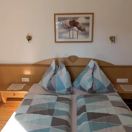 Gaestehaus Schwaiger Apartamento