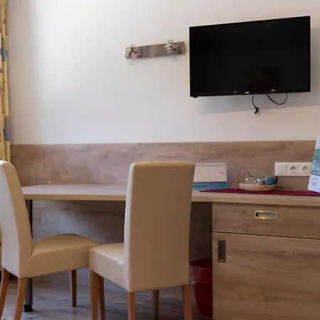 Gaestehaus Schwaiger * Mariapfarr