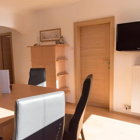 Gaestehaus Schwaiger Apartamento Mariapfarr