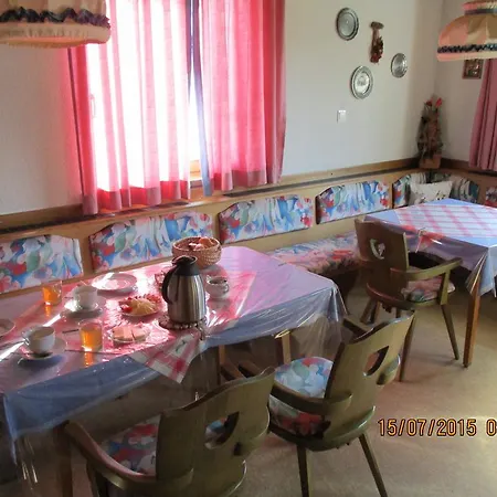 Gaestehaus Schwaiger Apartment Mariapfarr