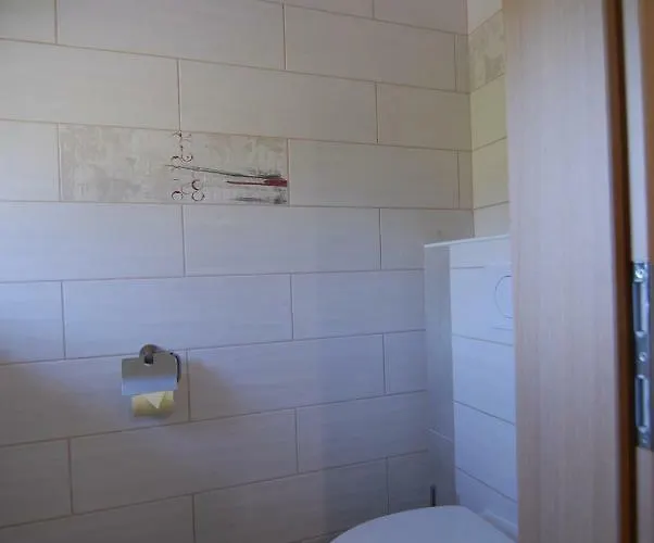 Gaestehaus Schwaiger 公寓 *